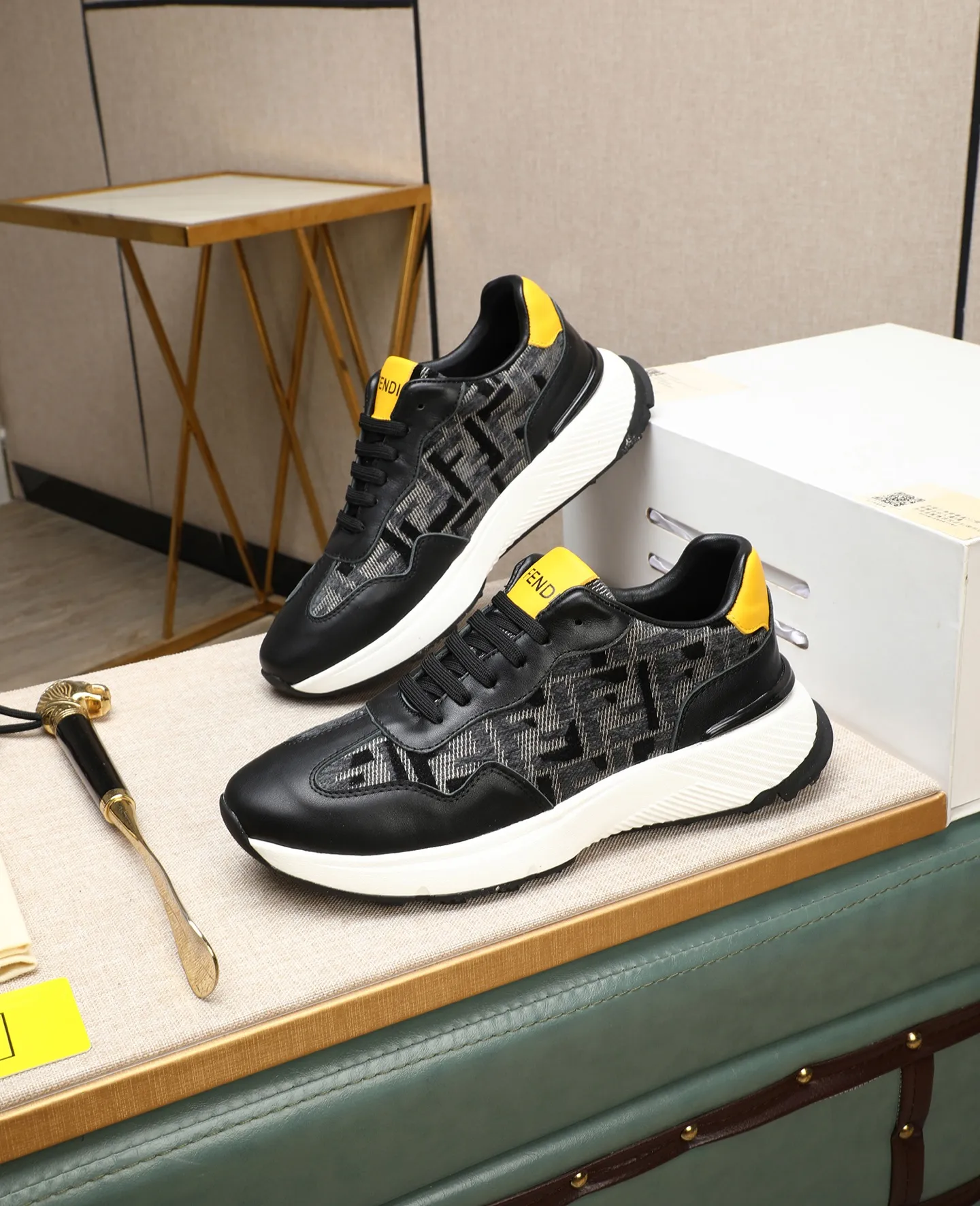 Men's shoes 💰460🕷🕷[FENDI] Fendi fashionable casual men's shoes 🇨🇳Original official website 1:1 model opening, new models are available first 💯Not high-profile but avant-garde, simple About low-key and fashionable, super versatile style 🌿 Made of original cowhide ➕ Pigskin lining 🎋 The version is comfortable on the feet, so rigorous for any small place, and the workmanship is first-class 🍍38-44 Large quantities in stock